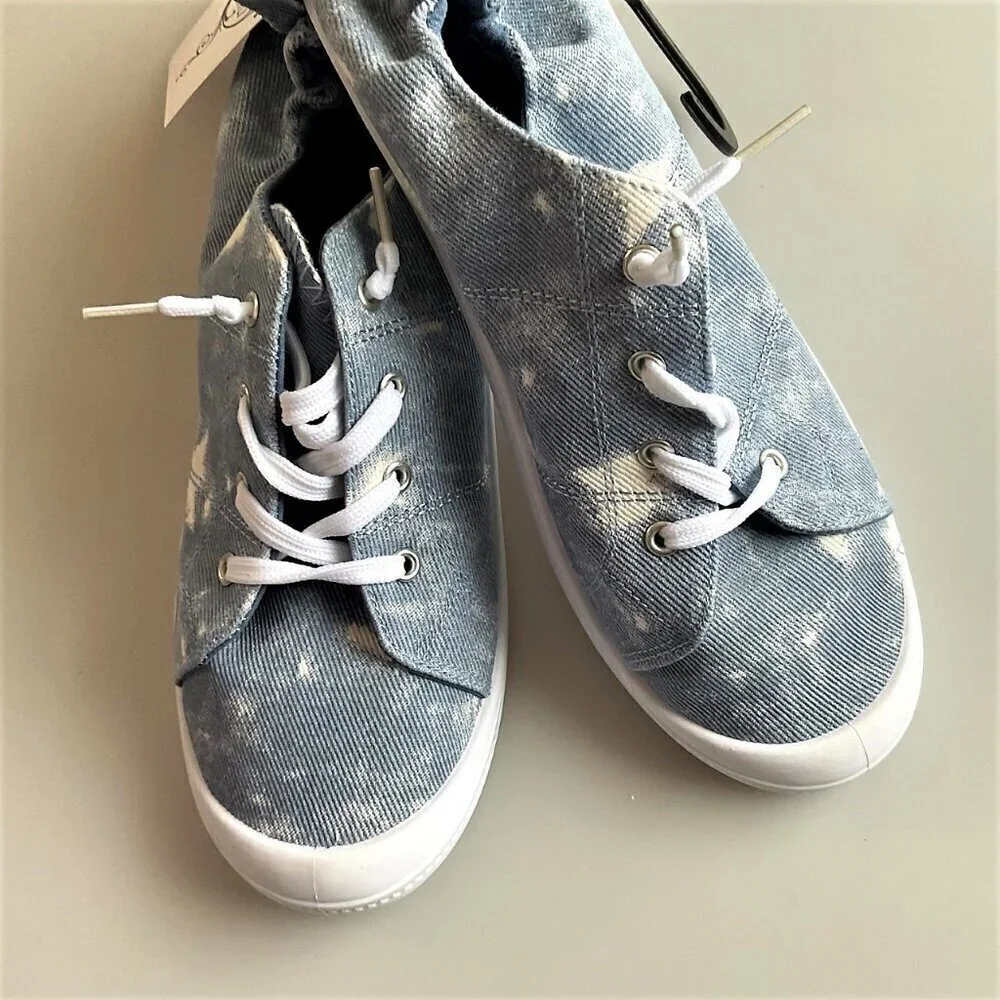 NWT Women’s Blue Canvas Scrunch Back Slip On Sneakers Shoes Size XL 9-10